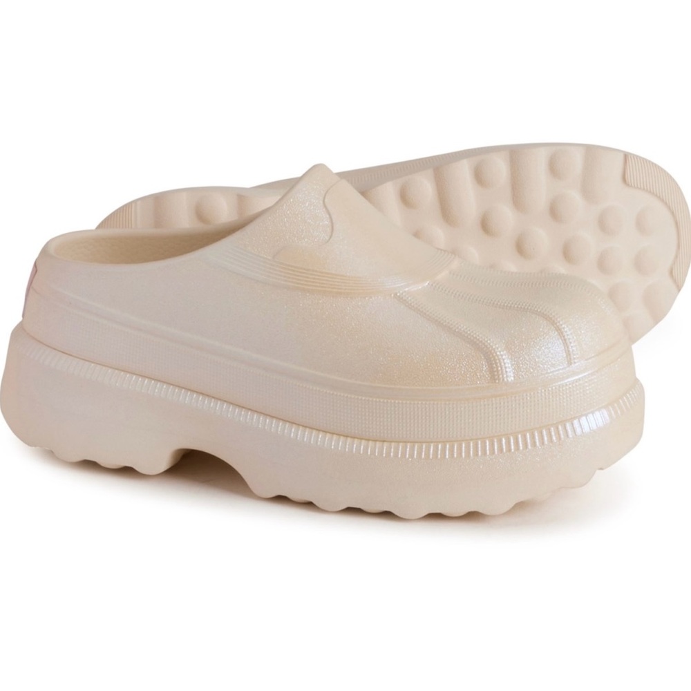 Sorel clogs